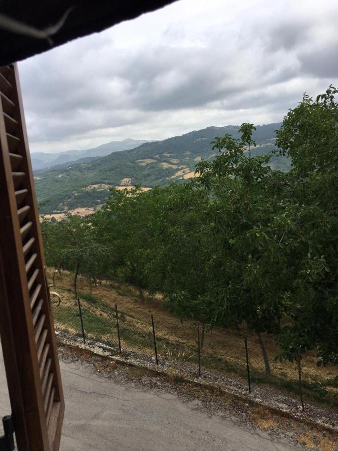 La Casetta Al Roccone Semproniano Dış mekan fotoğraf